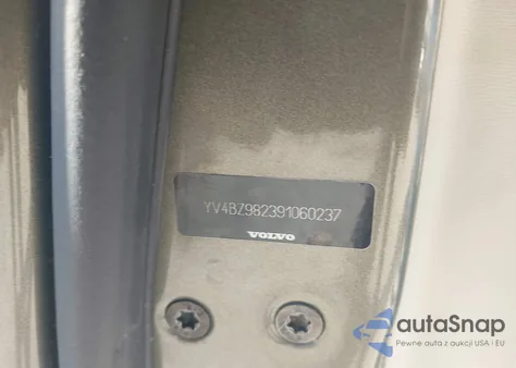 2009 Volvo Xc70 3.2 z USA, uszkodzony, nr VIN YV4BZ982391060237